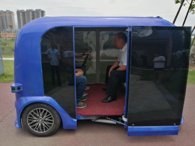 微思Venus无人巴士亮相宁德赤鉴湖公园