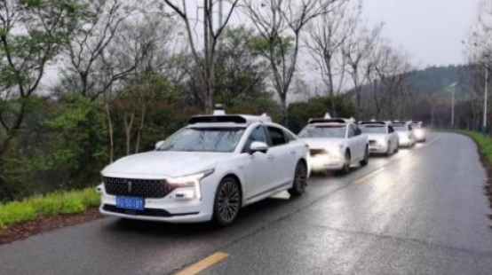 奔腾B70数据采集车